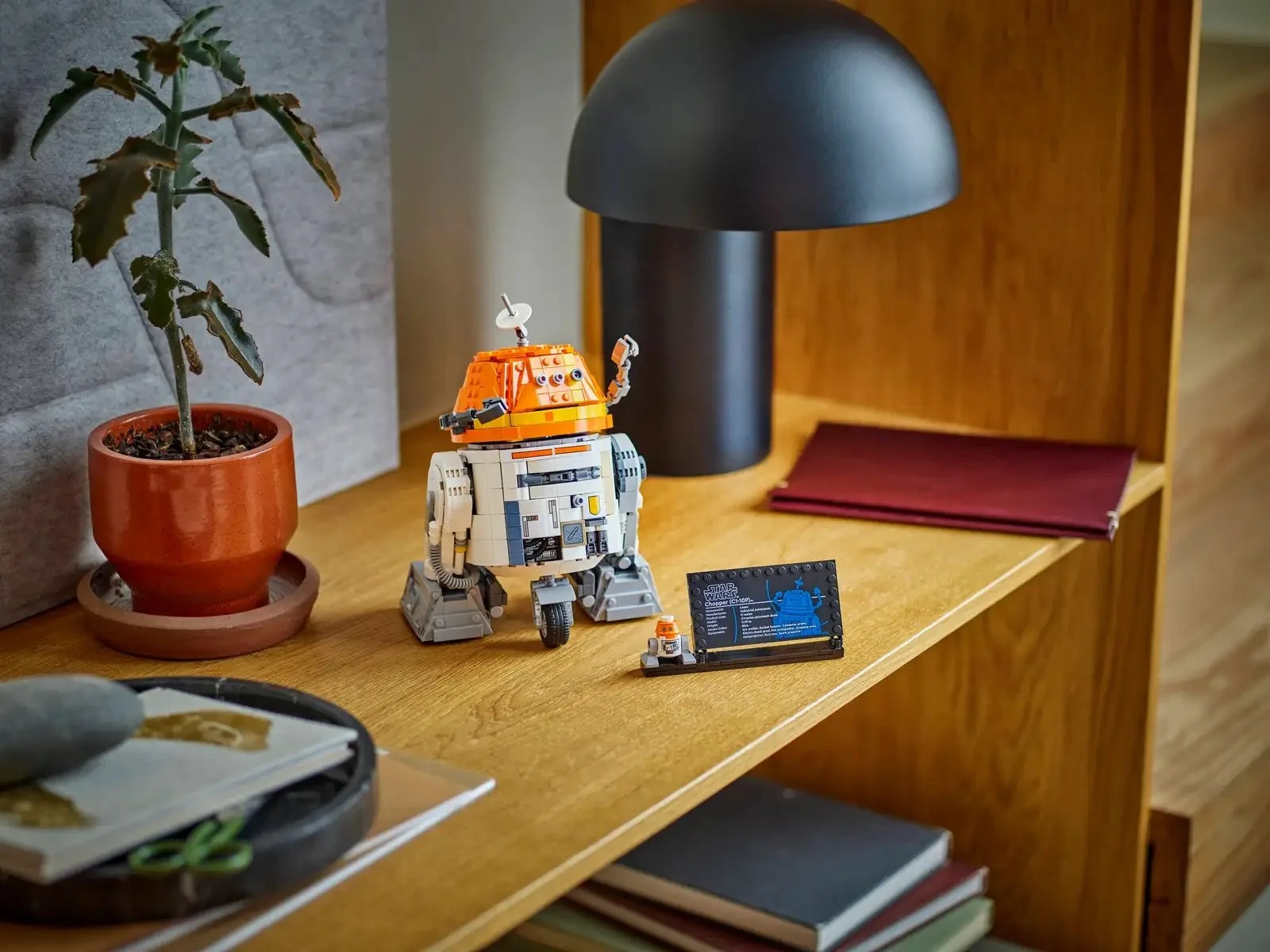 New Star Wars LEGO Sets for May the 4th and Star Wars Celebration